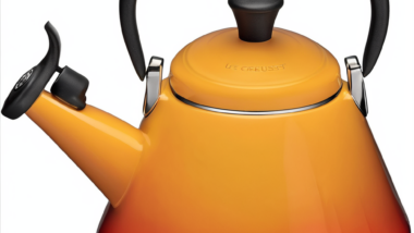 Le Creuset Kone Kettle with Whistle